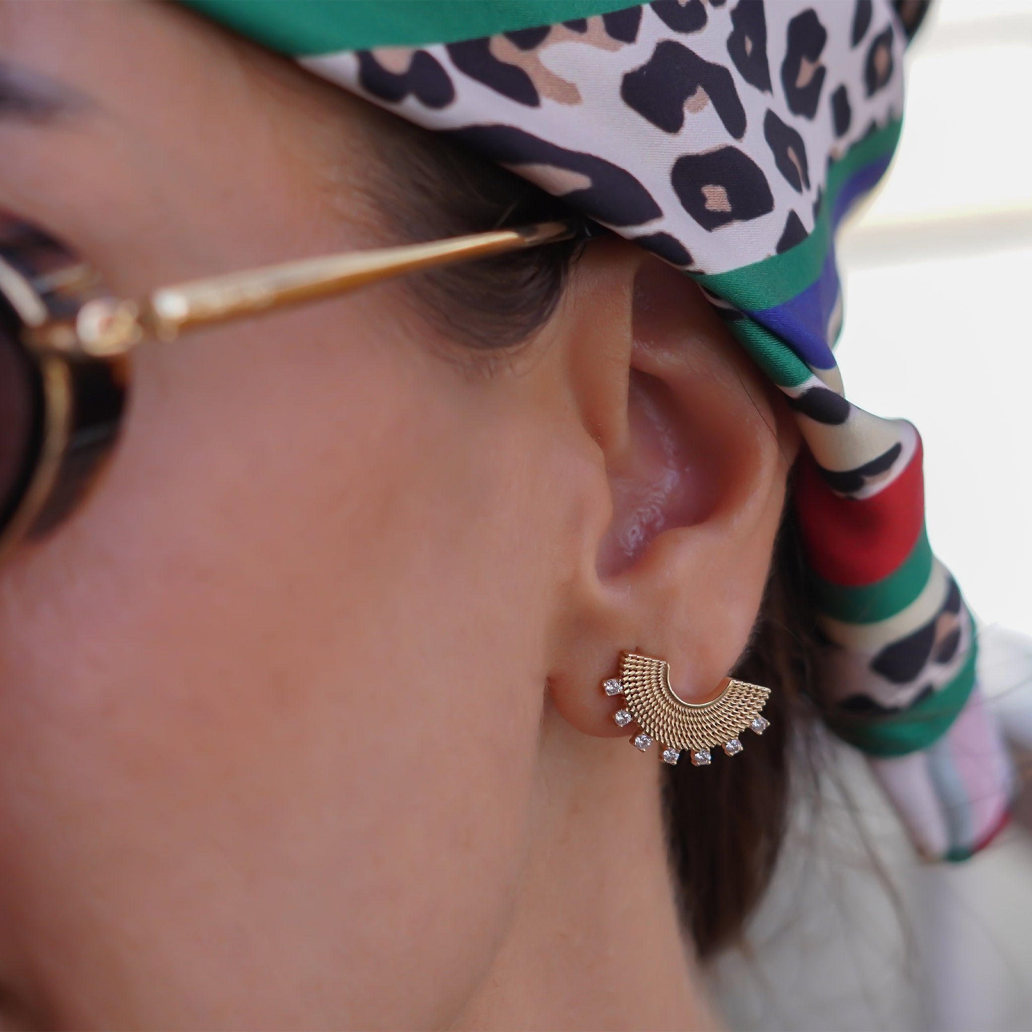 Taşlı Dokuma Küpe