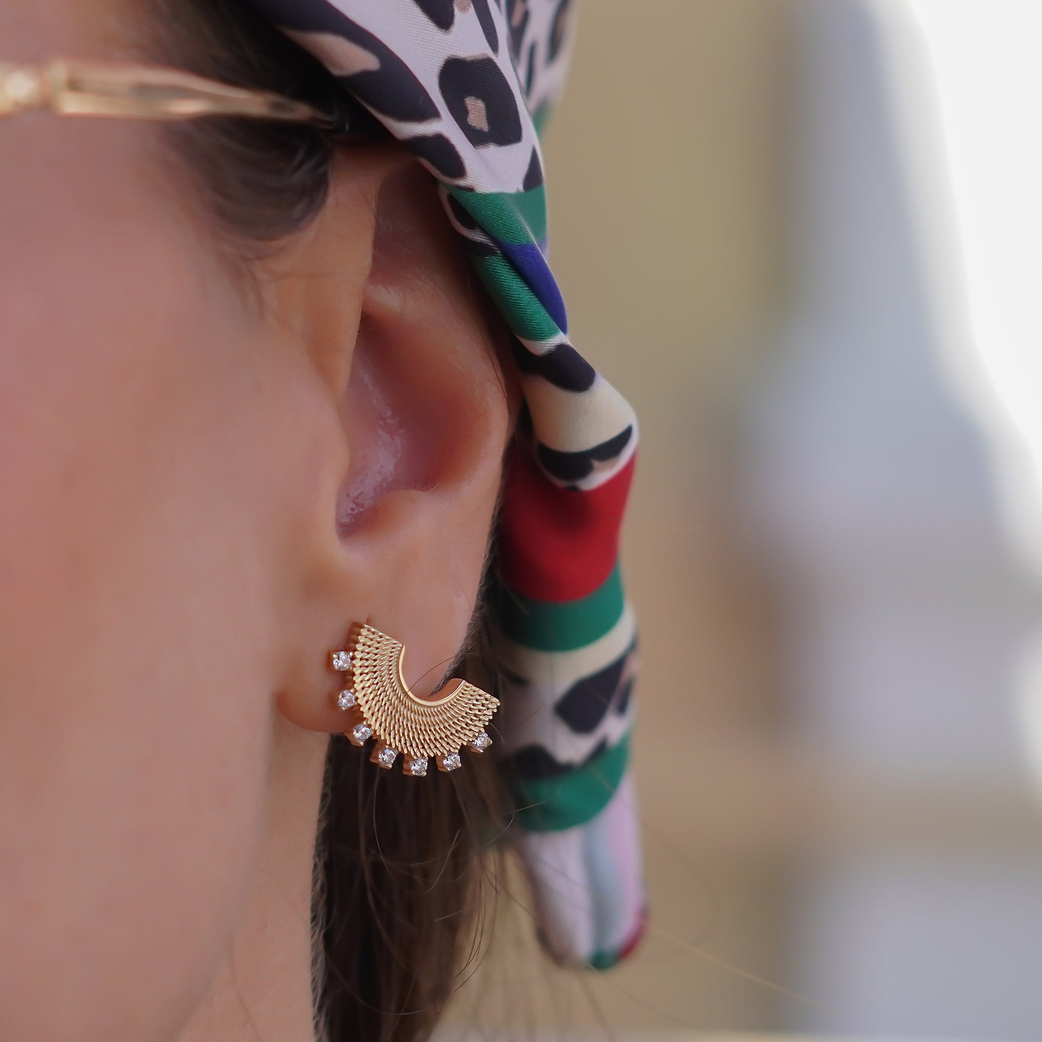 Taşlı Dokuma Küpe