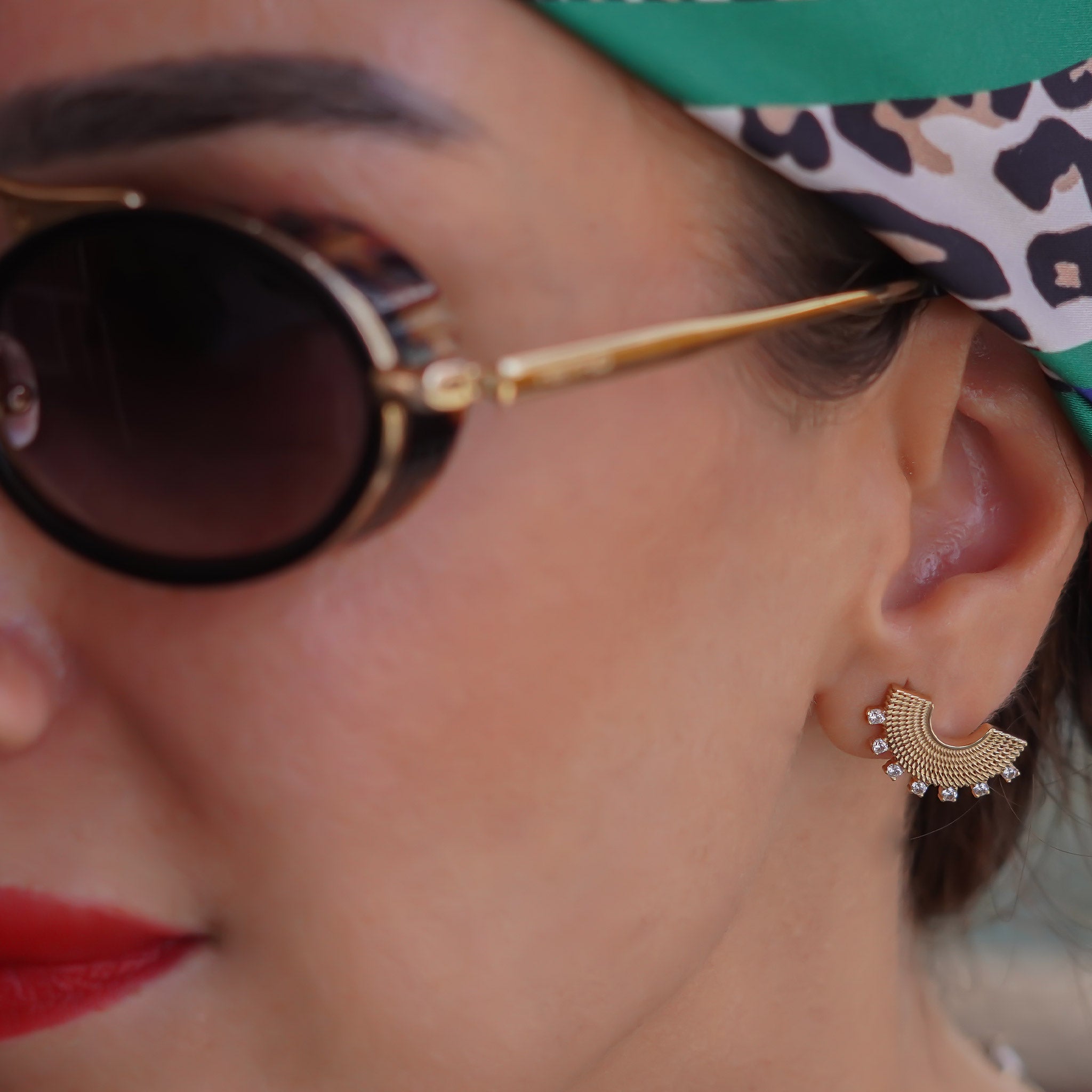 Taşlı Dokuma Küpe