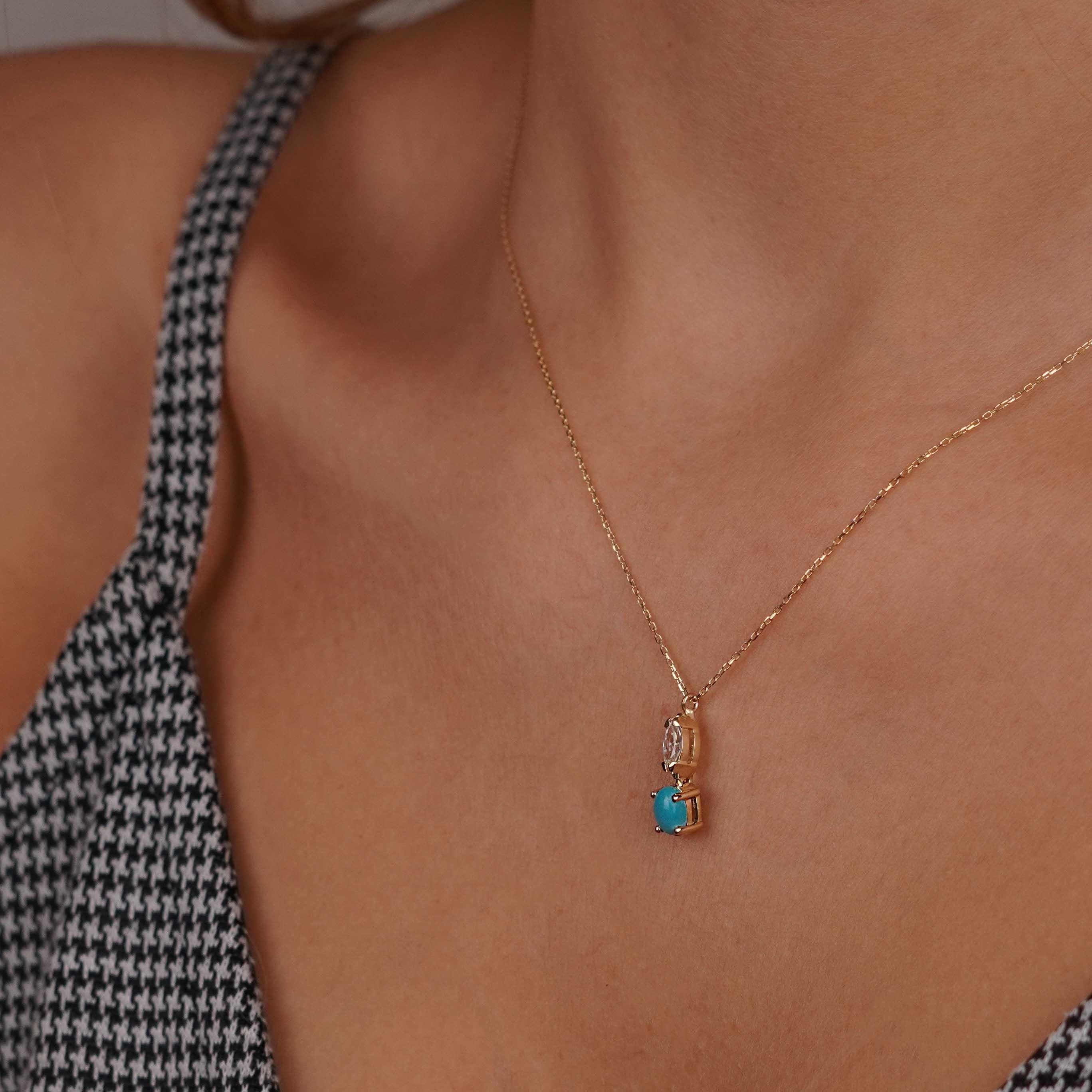 Damla Taş Firuze Kolye