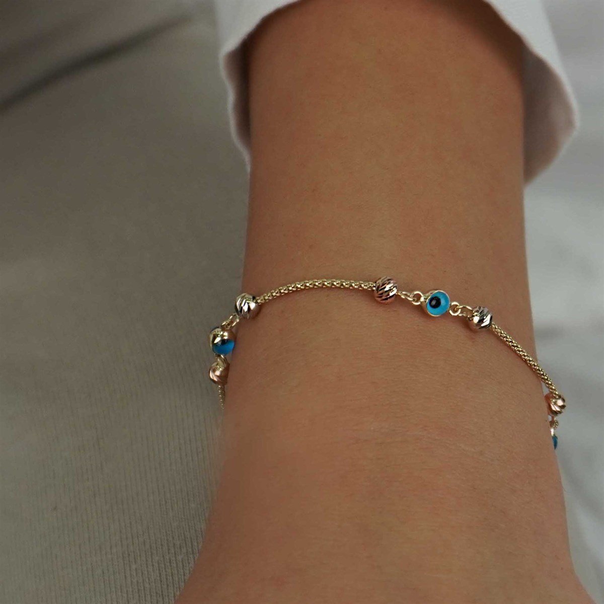 Dorika Toplu Göz Bileklik