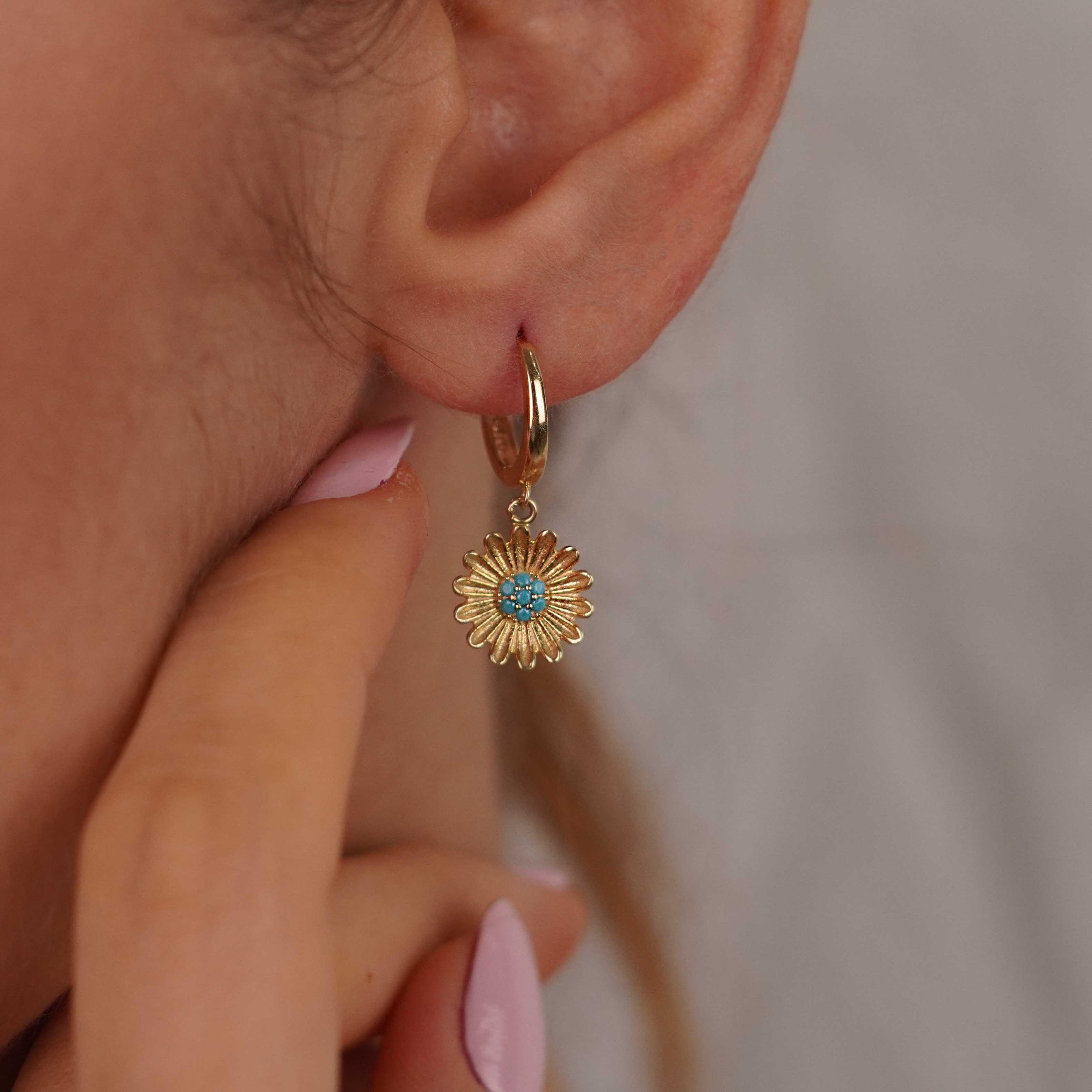 Firuze Çiçek Küpe