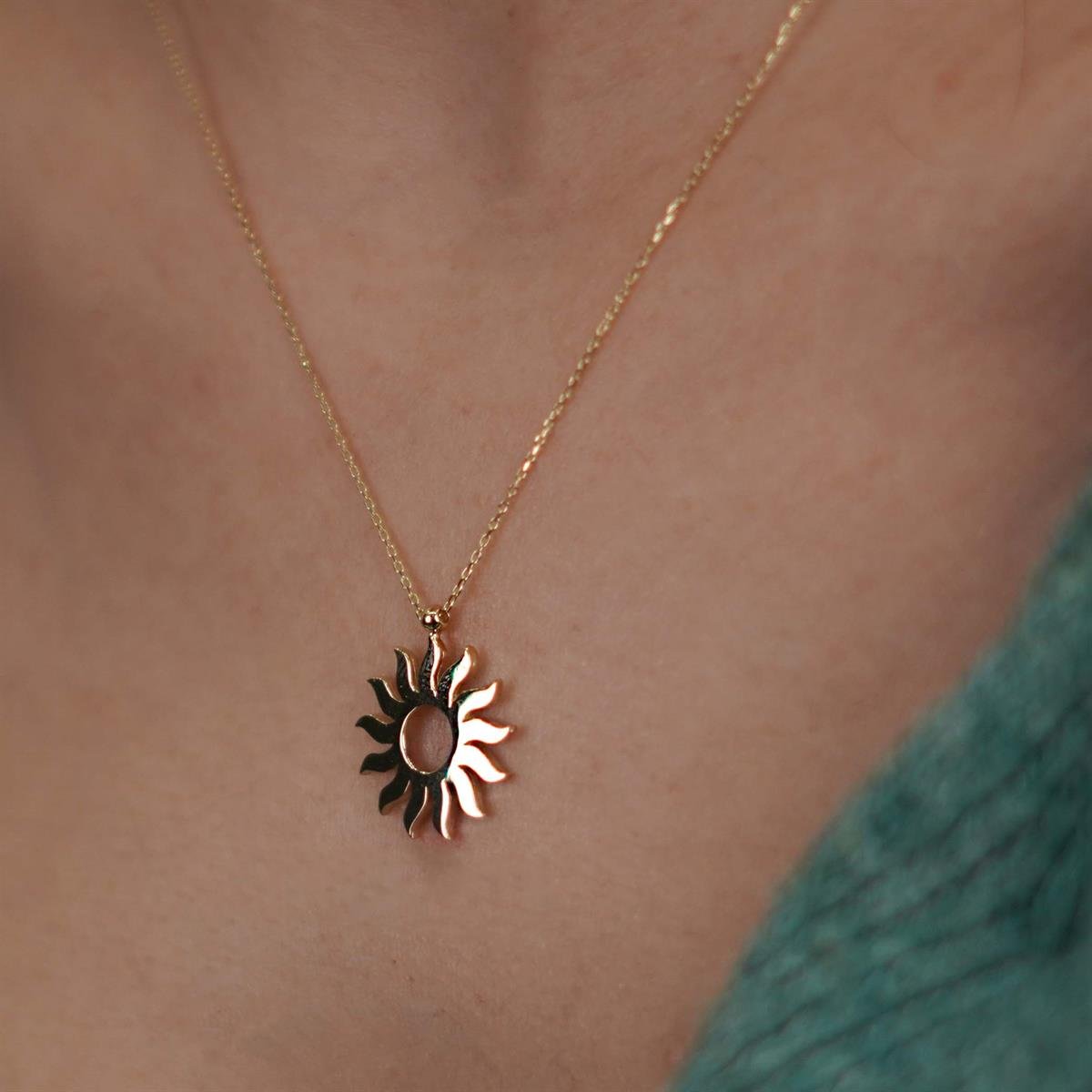 Güneş Kolye