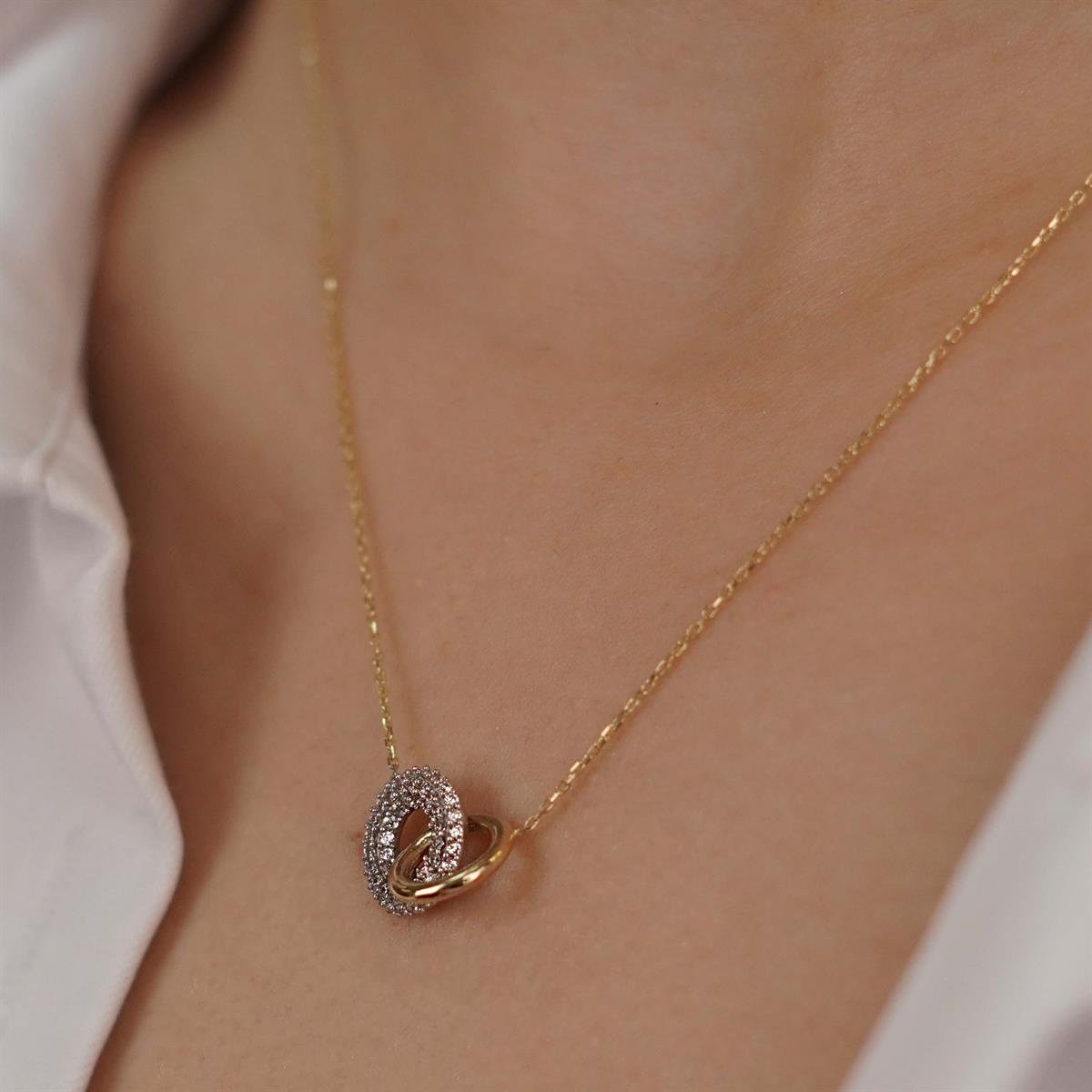 İç İçe Halka Kolye