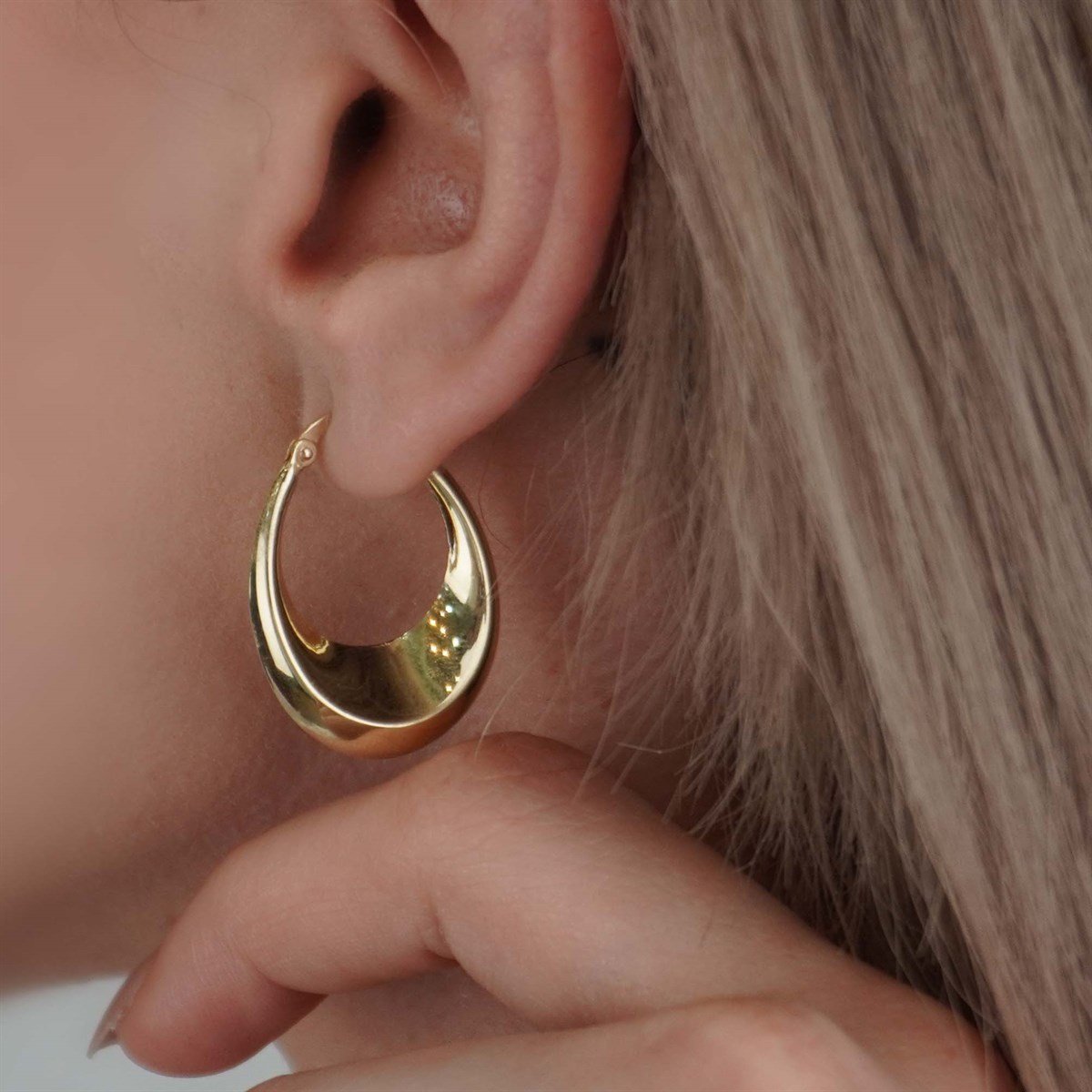 İtalyan Tasarım Küpe