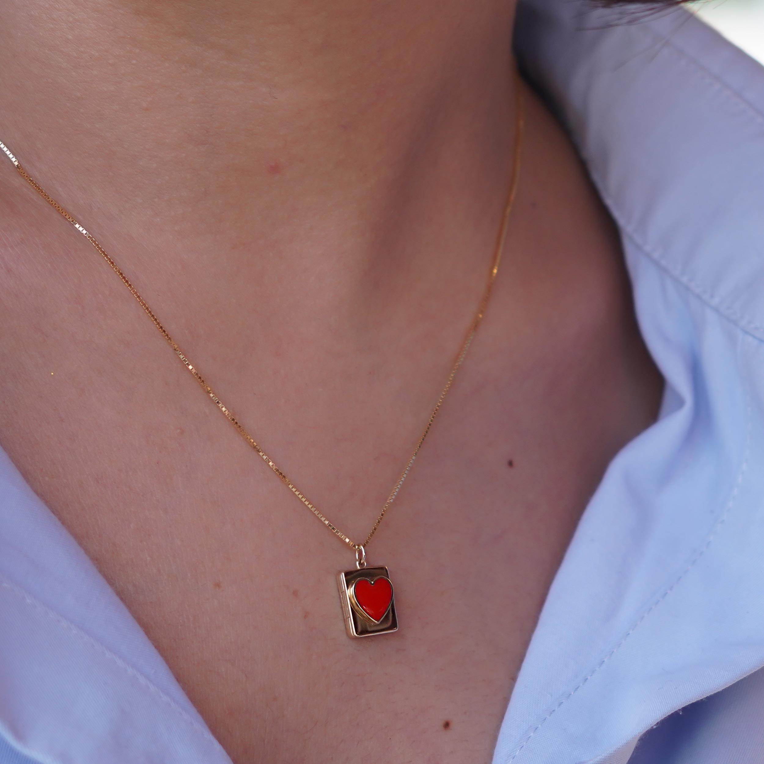 Kapaklı Kırmızı Kalp Kolye