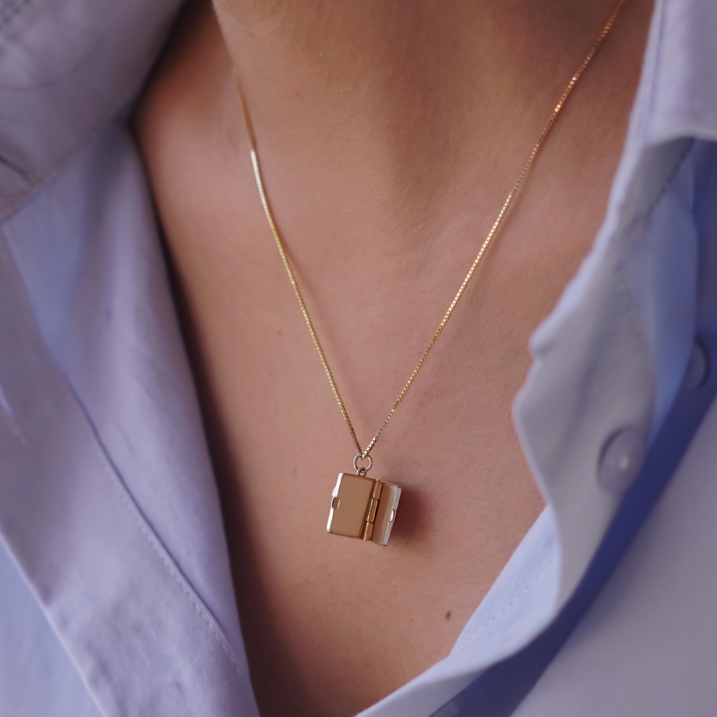 Kapaklı Kırmızı Kalp Kolye