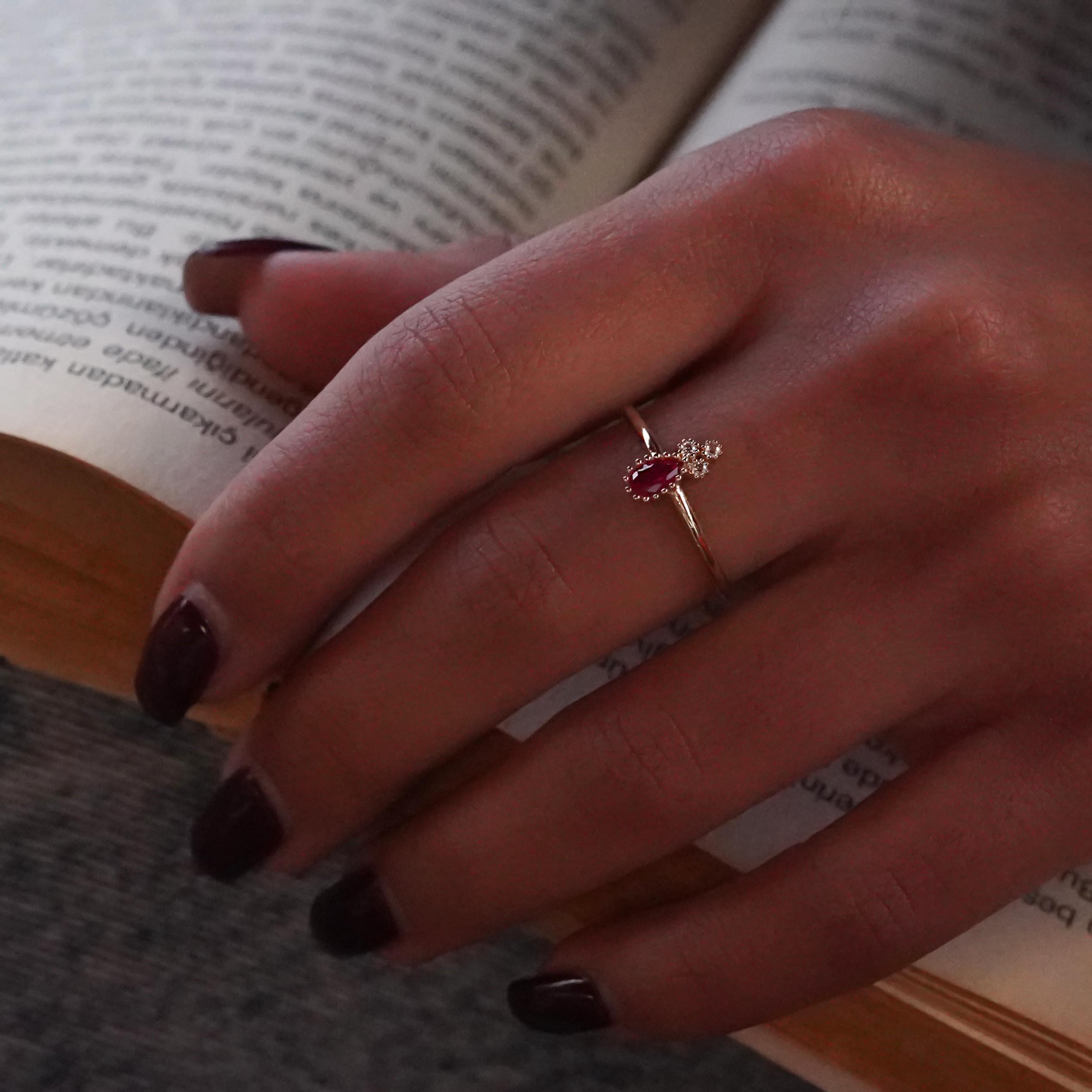 Kırmızı Damla Yüzük