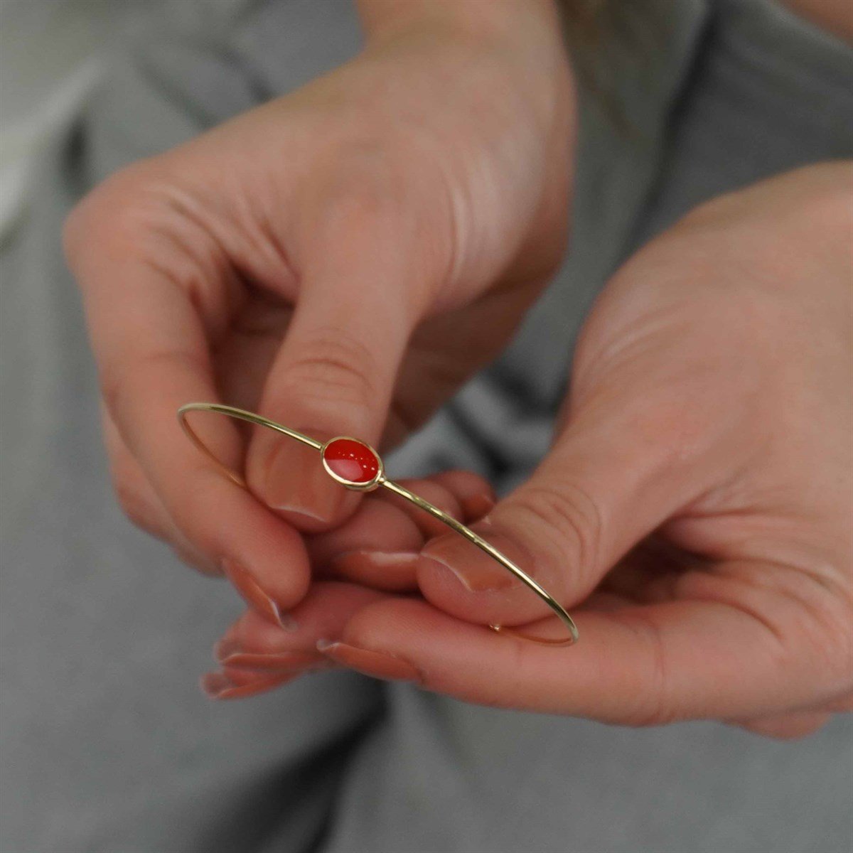 Kırmızı Taşlı Bilezik