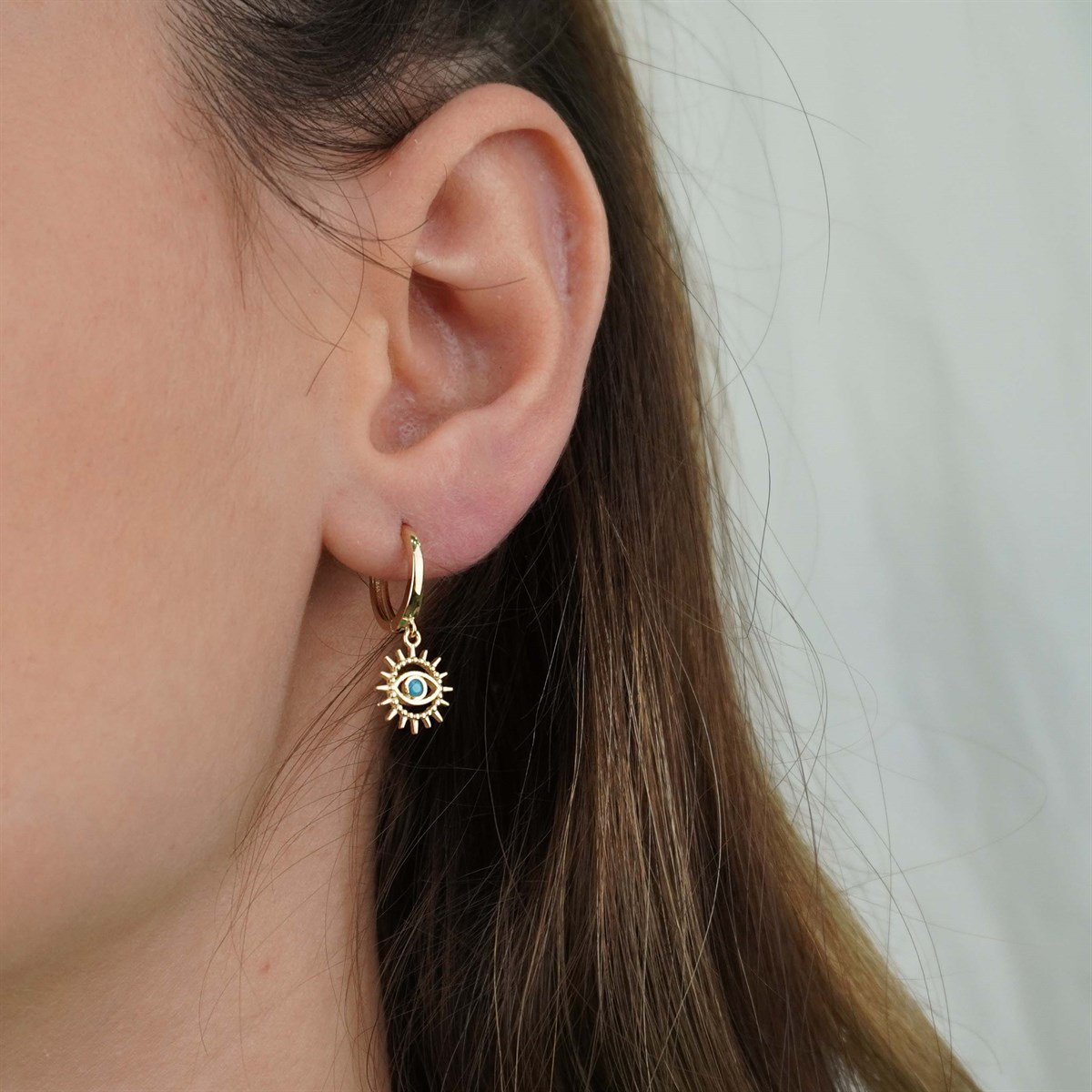 Kirpik Sallantılı Küpe