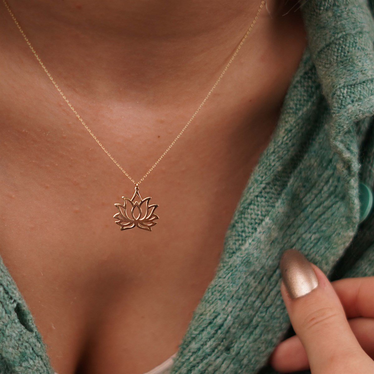 Lotus Kolye