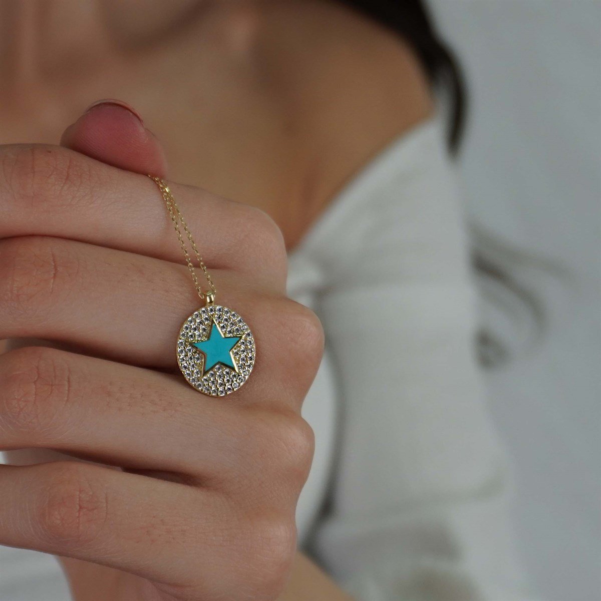 Mineli Yıldız Kolye