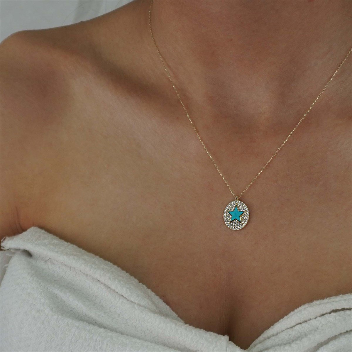 Mineli Yıldız Kolye