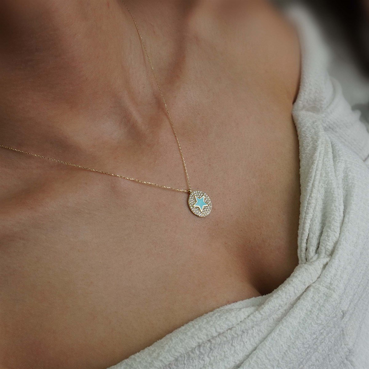 Mineli Yıldız Kolye