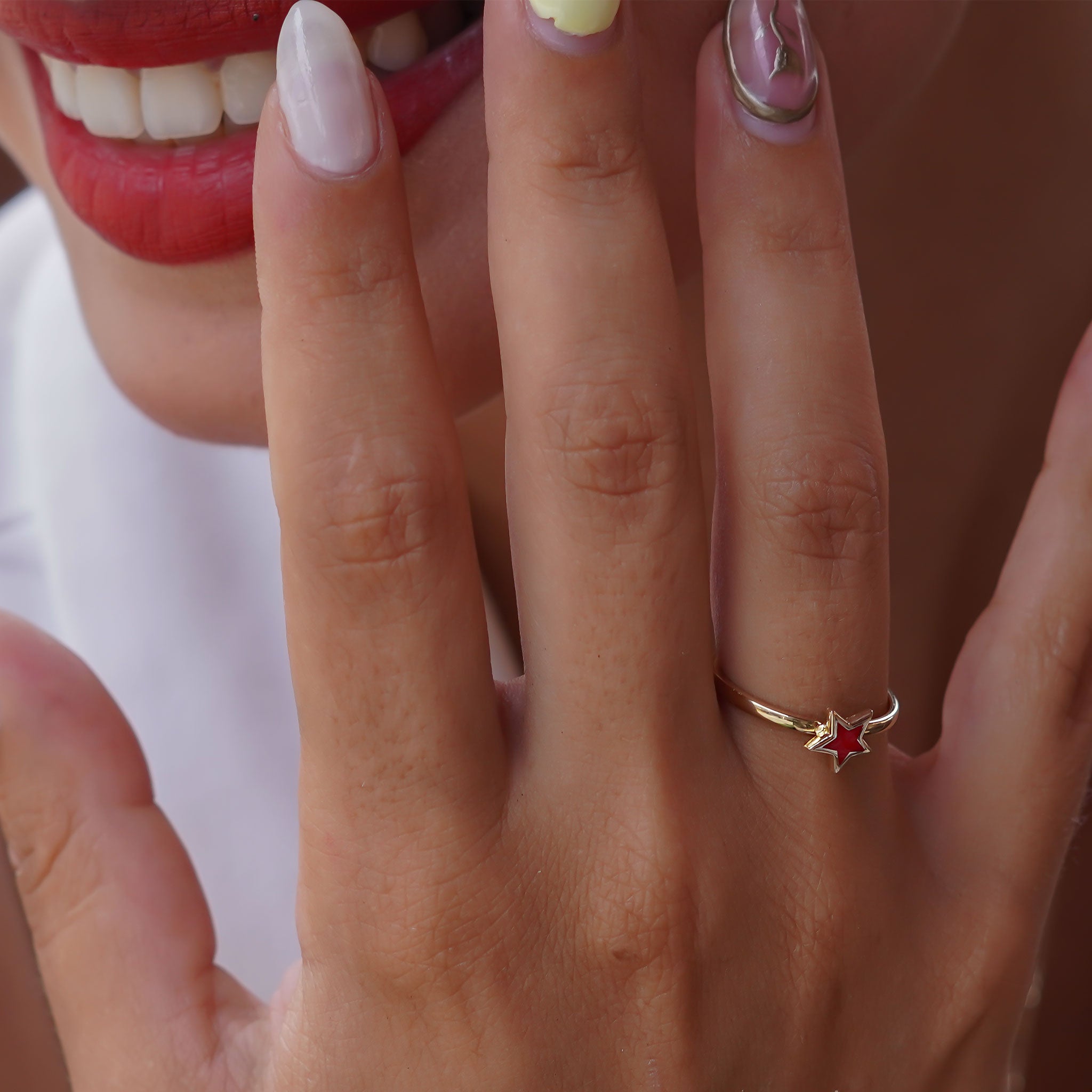 Mineli Yıldız Yüzük