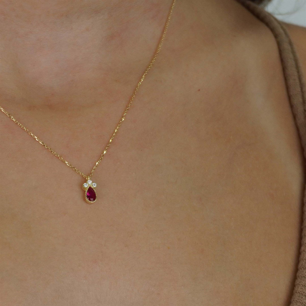 Mini Kırmızı Damla Kolye