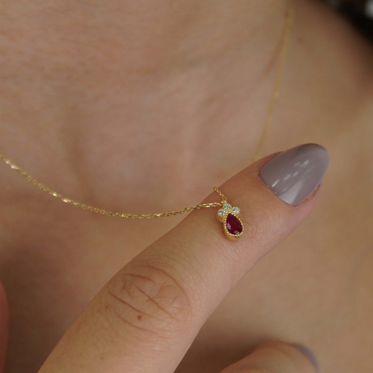 Mini Kırmızı Damla Kolye