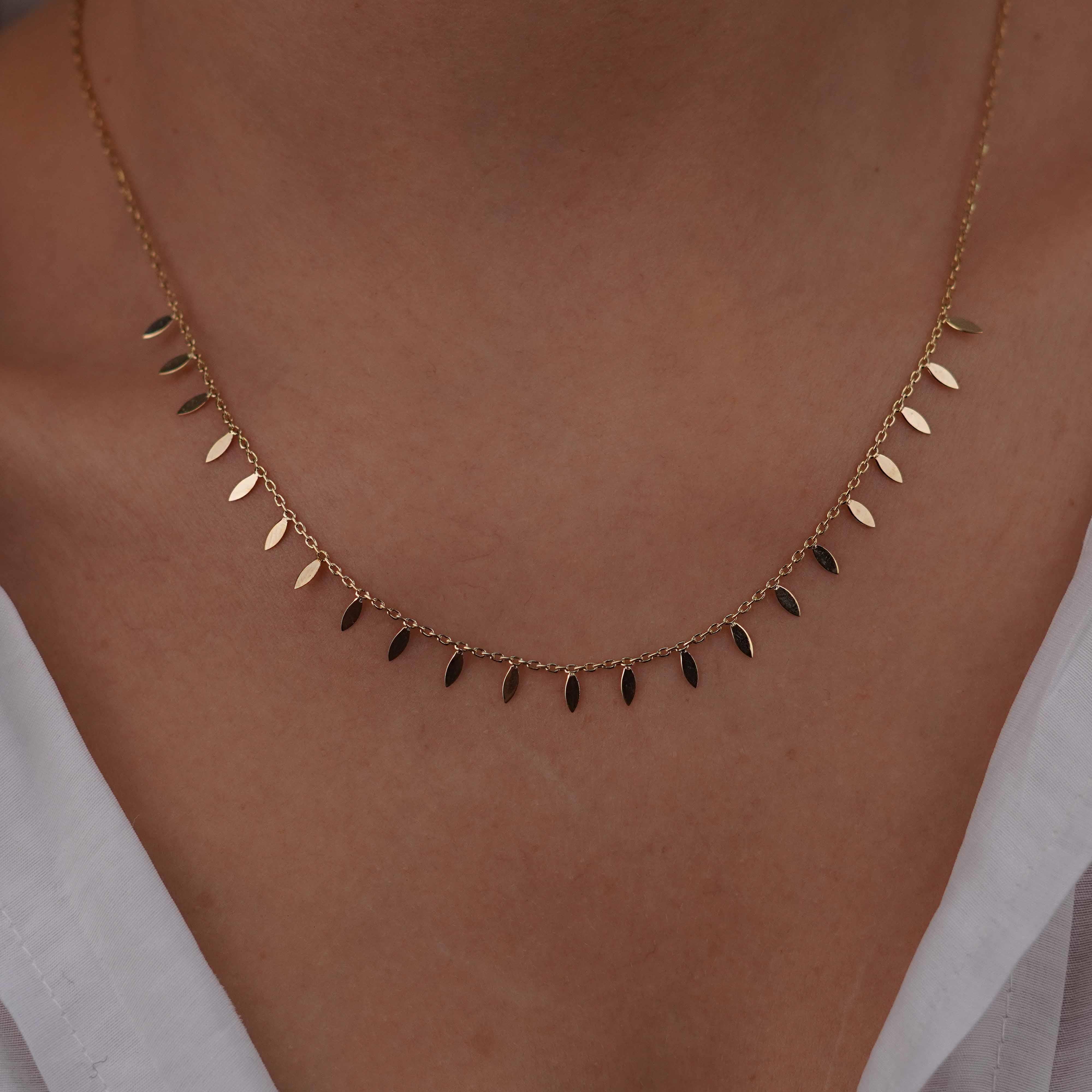 Mini Yaprak Sıralı Kolye