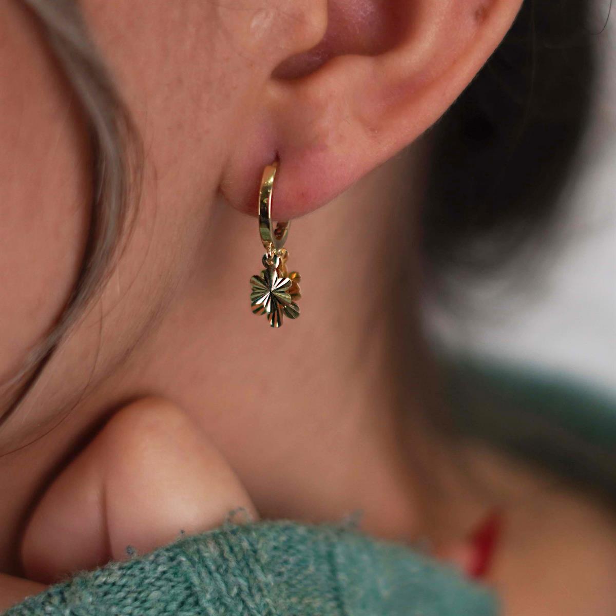 Parıltı Papatya Küpe