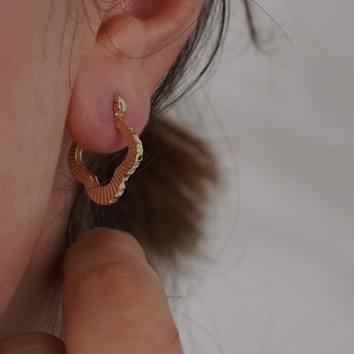 Parıltı Yonca Küpe