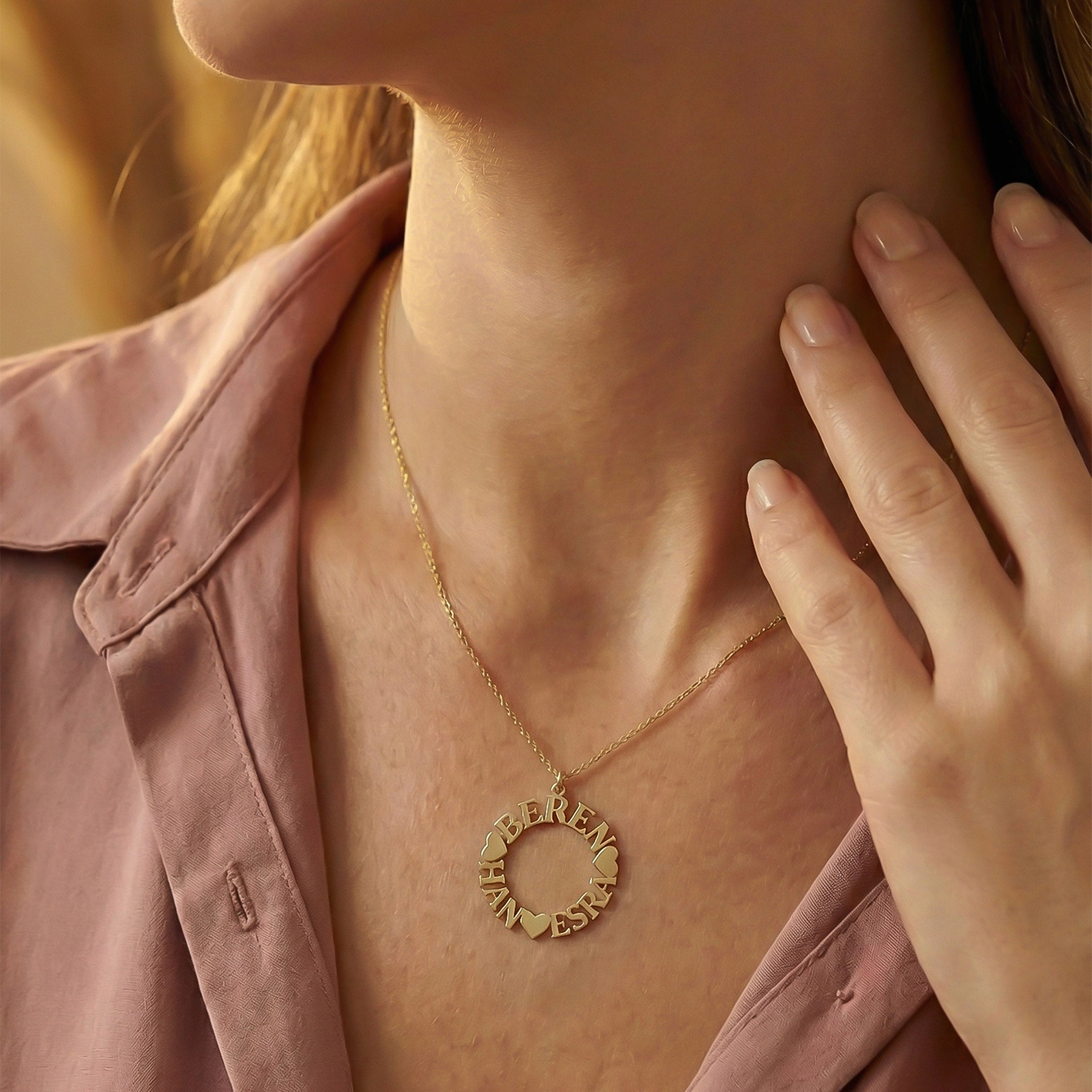 Sevgi Çemberi İsim Kolye