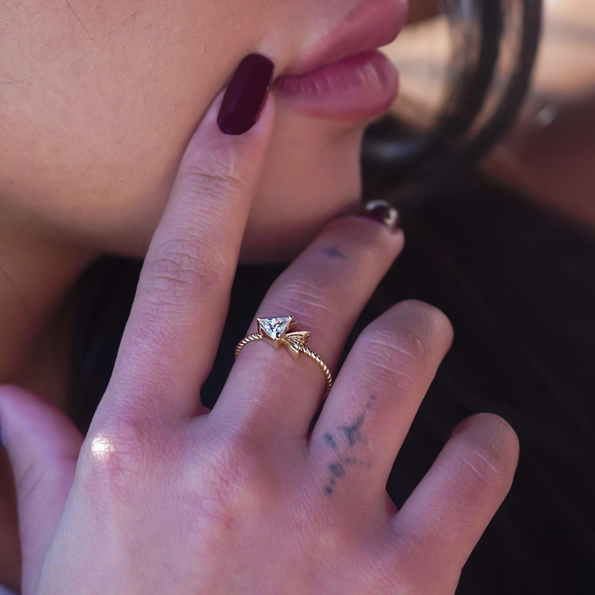 Taşlı Balık Yüzük