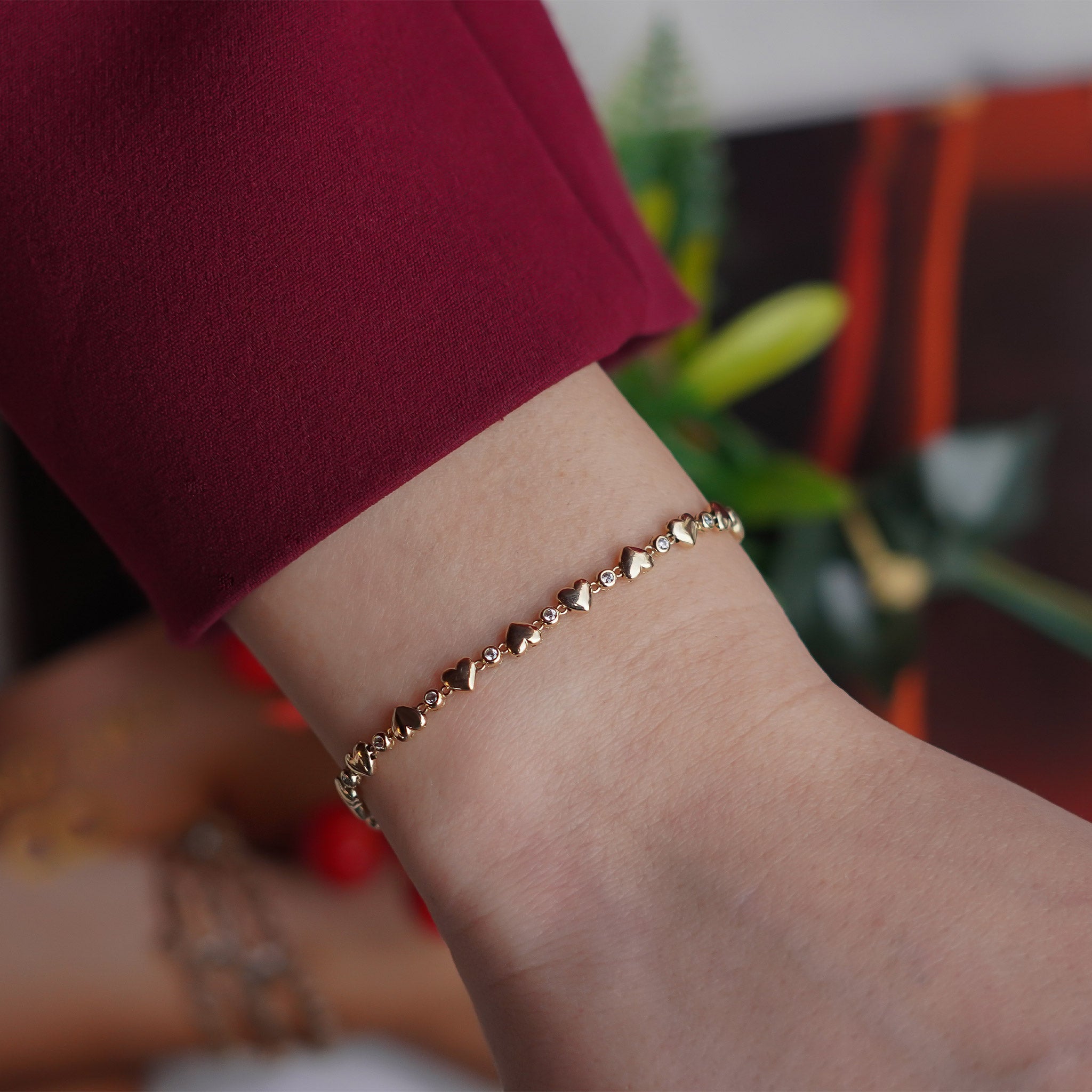 Taşlı Kalpler Bileklik