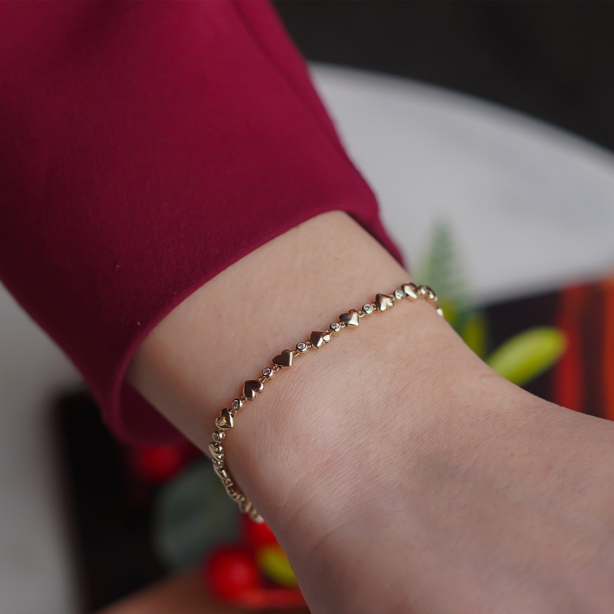 Taşlı Kalpler Bileklik