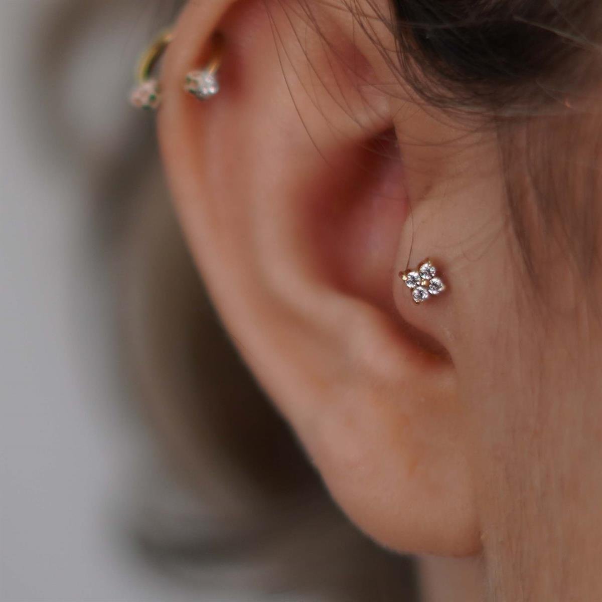 Taşlı Tragus Küpe