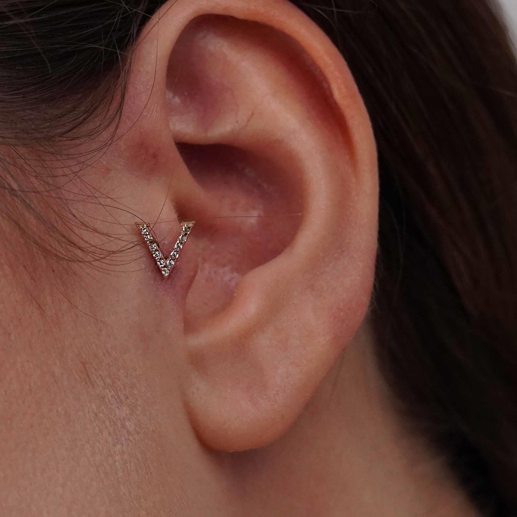 V Model Piercing