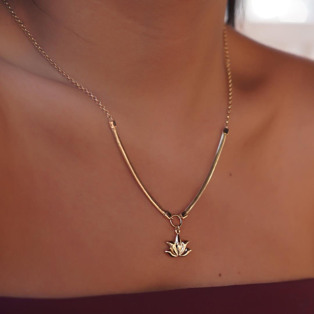 Balık Sırtı Lotus Kolye