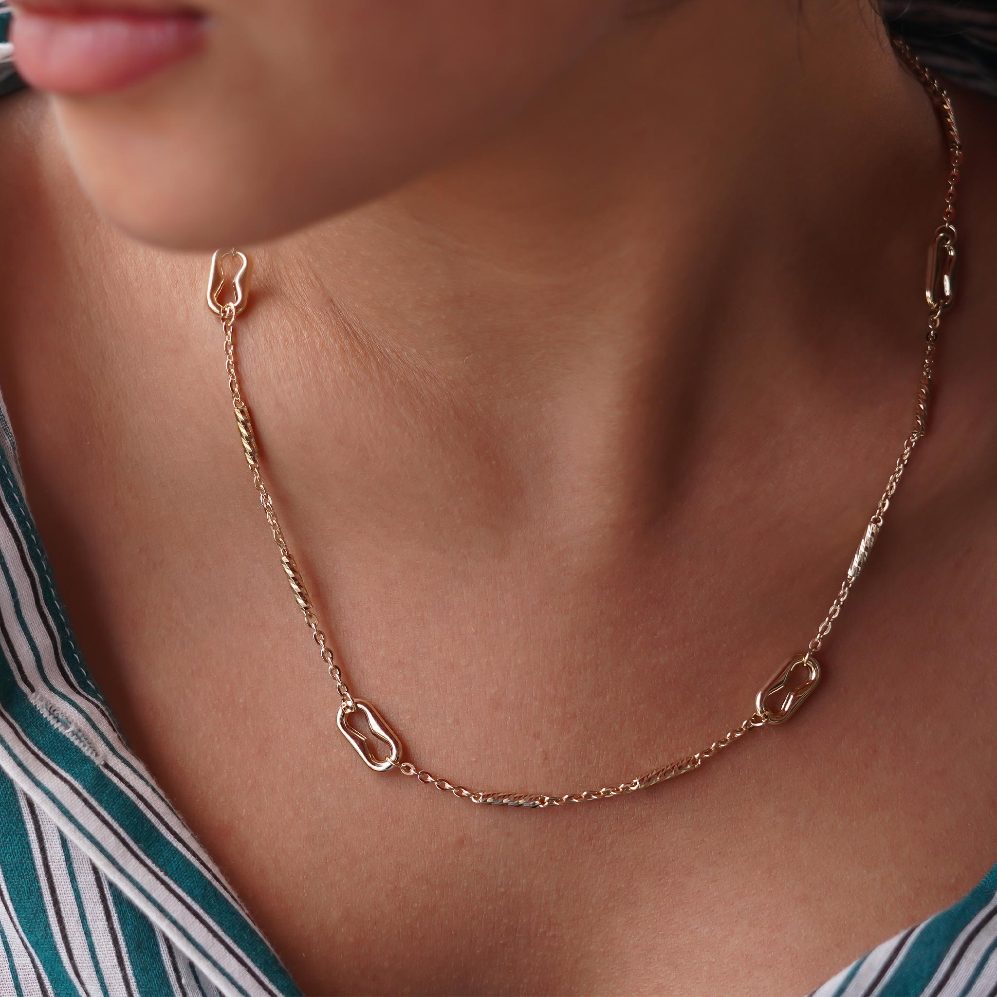 Linked Grace Kolye