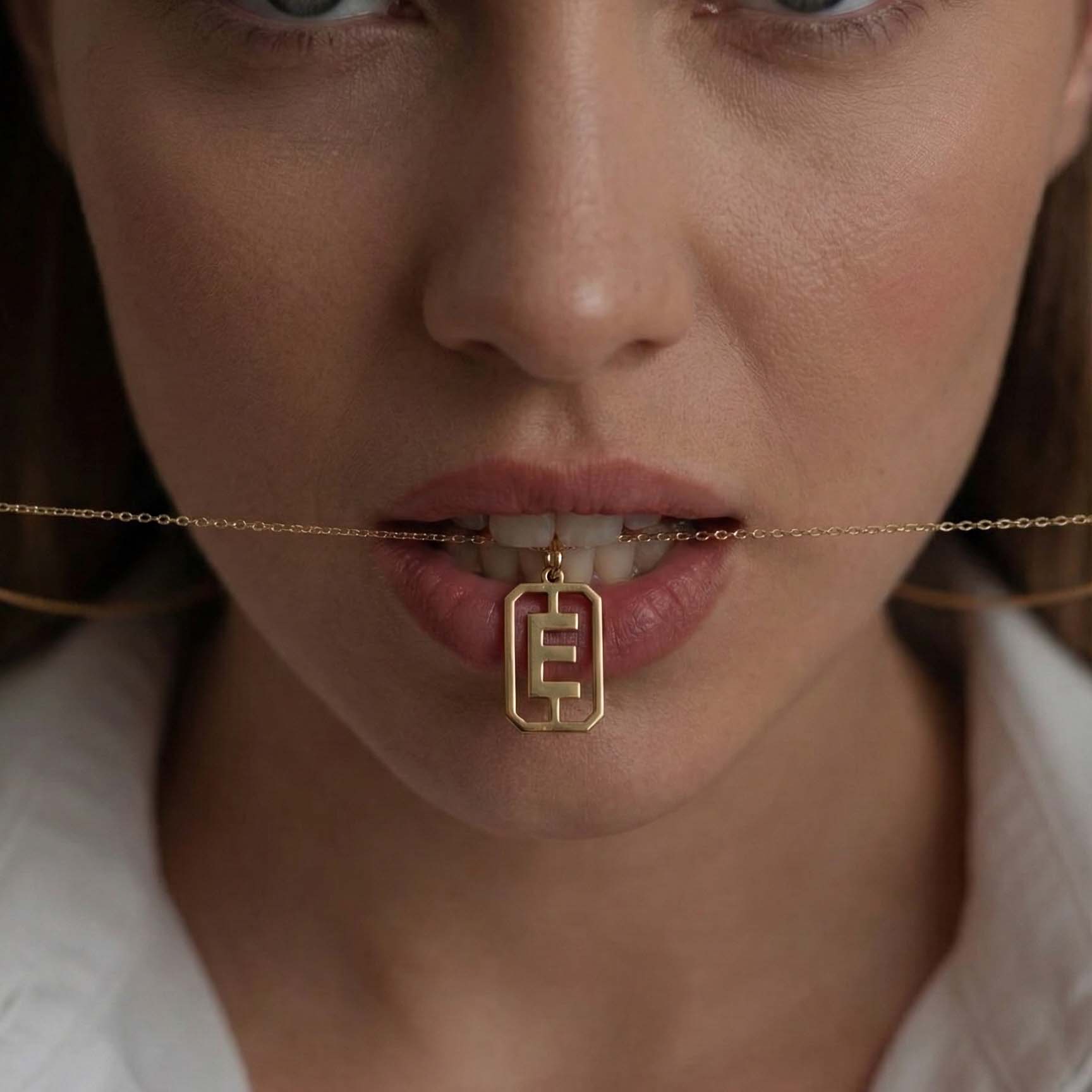 Tasarım Harf Kolye - Sade