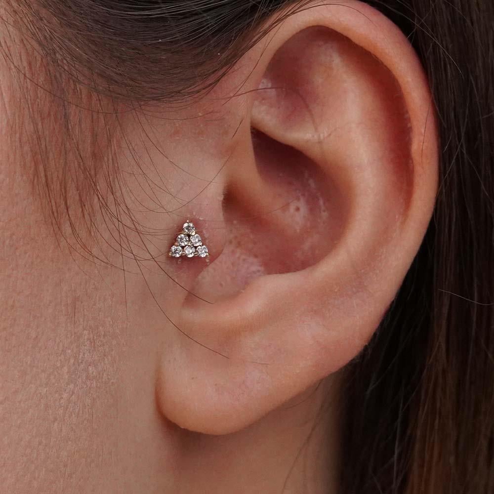 Taşlı Üçgen Piercing